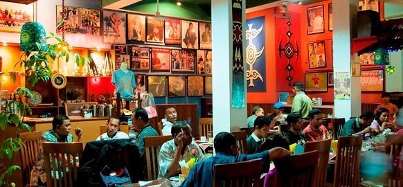 
 5 Cafe Favorit Anak Muda Saat Malam Minggu di Kota Ambon